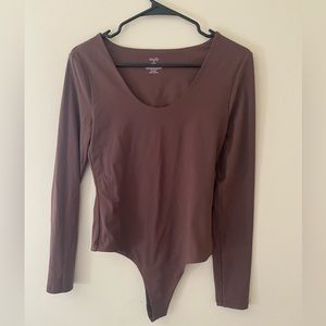 Nuuds Scoop Neck Bodysuit Size M Color Coffee
